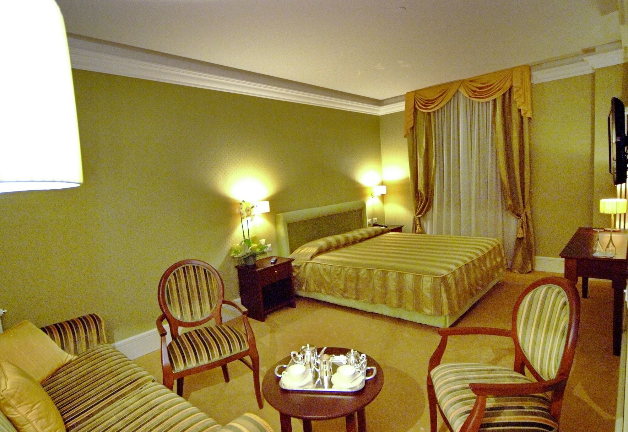 Design Suite Tirano Ngoại thất bức ảnh